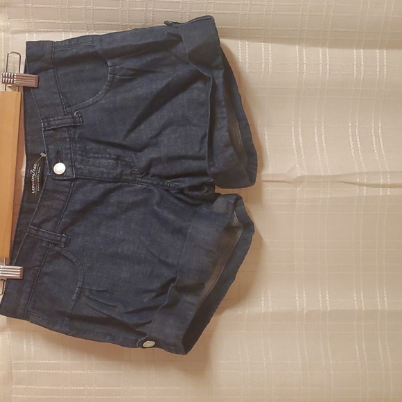 Londonjean Shorts Womens Size 6 Blue Denim Jean Shorts Distressed 100% Cotton - Picture 2 of 10